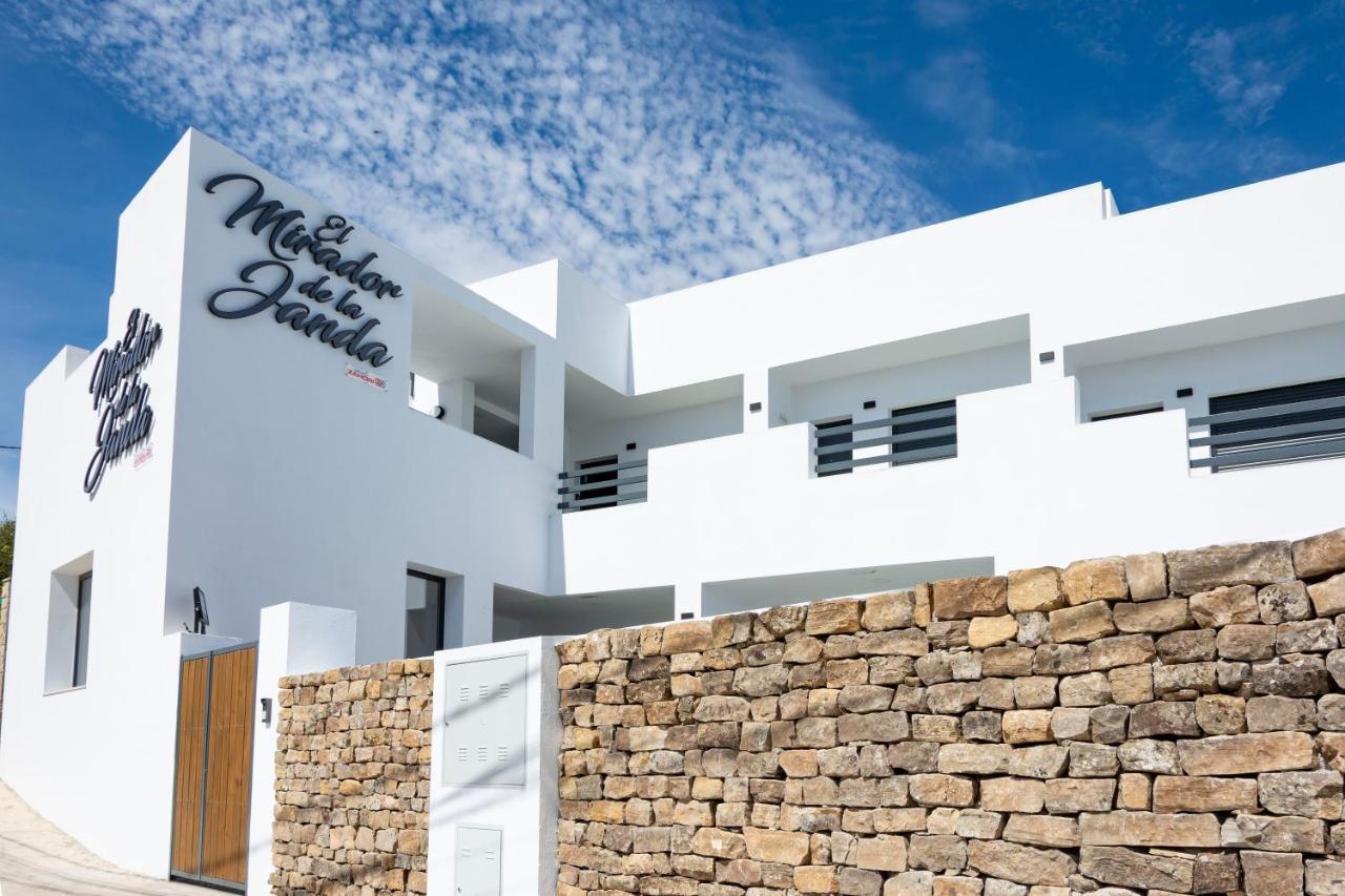 בנאלופ קסאס וייחאס Apartamentos El Mirador De La Janda מראה חיצוני תמונה